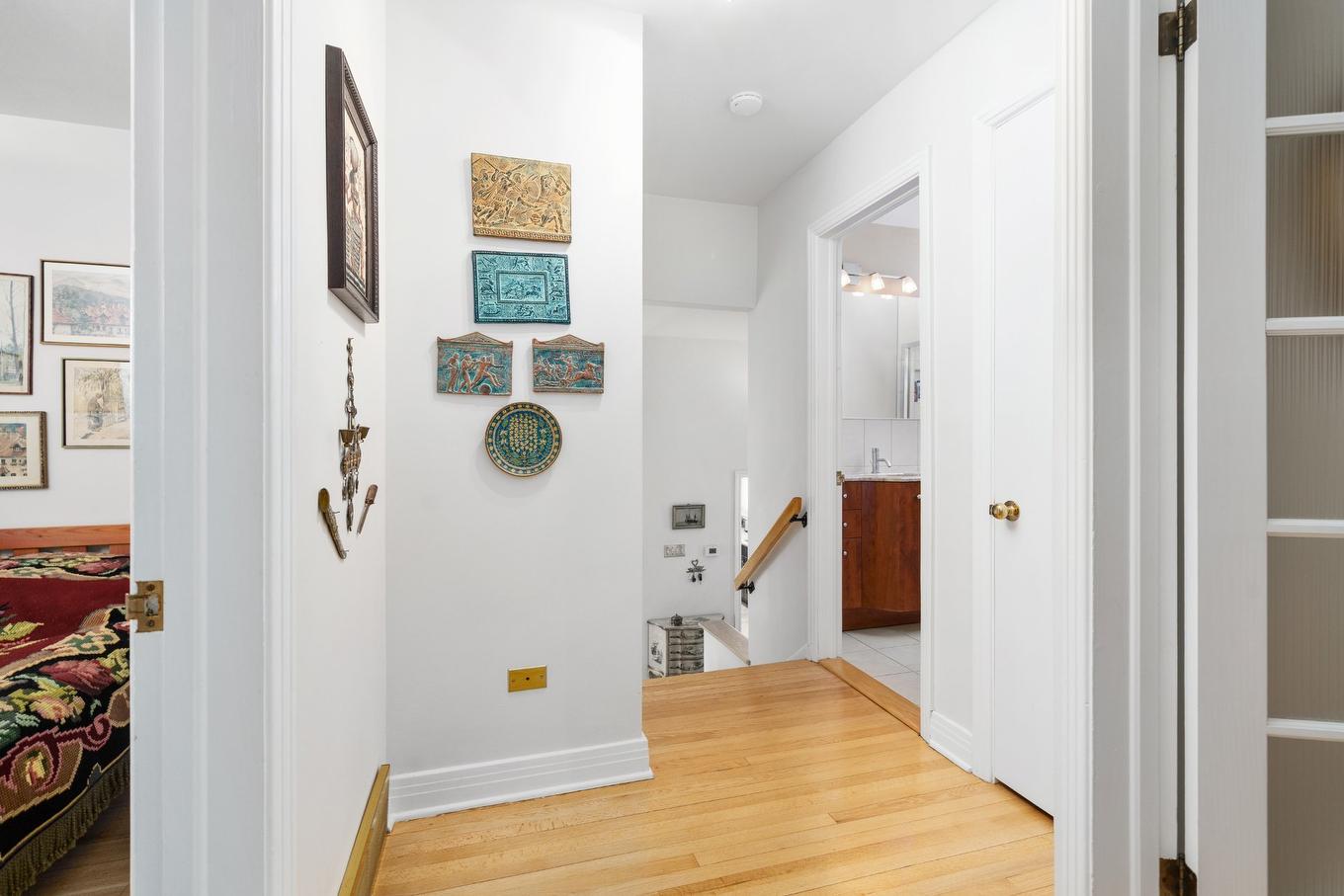 Hall d'entrée/Vestibule - 38 Av. Margaret-Ann, Beaconsfield, QC - Indoor Photo Showing Other Room