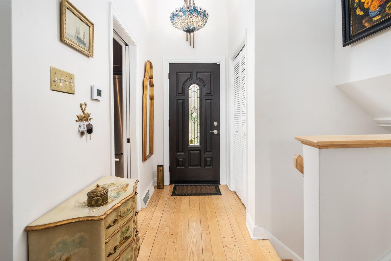 Hall d'entrée/Vestibule - 38 Av. Margaret-Ann, Beaconsfield, QC - Indoor Photo Showing Other Room