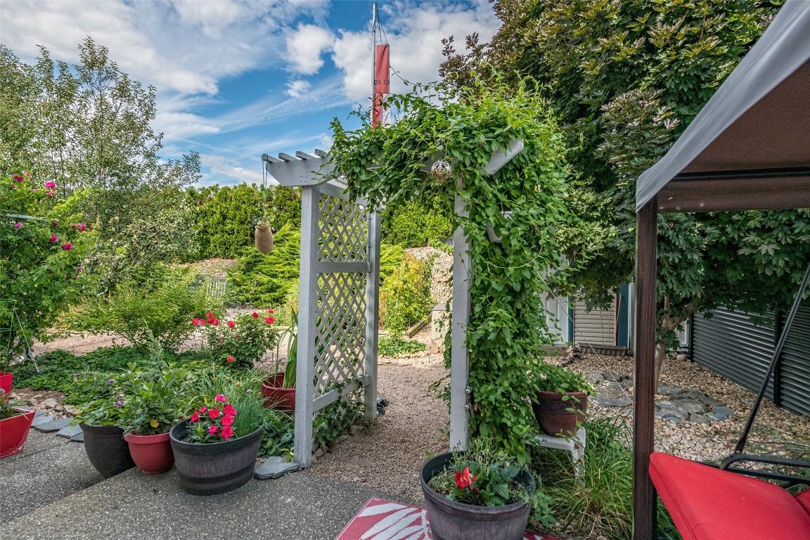 2317 Teal Place, Vernon, BC - Outdoor