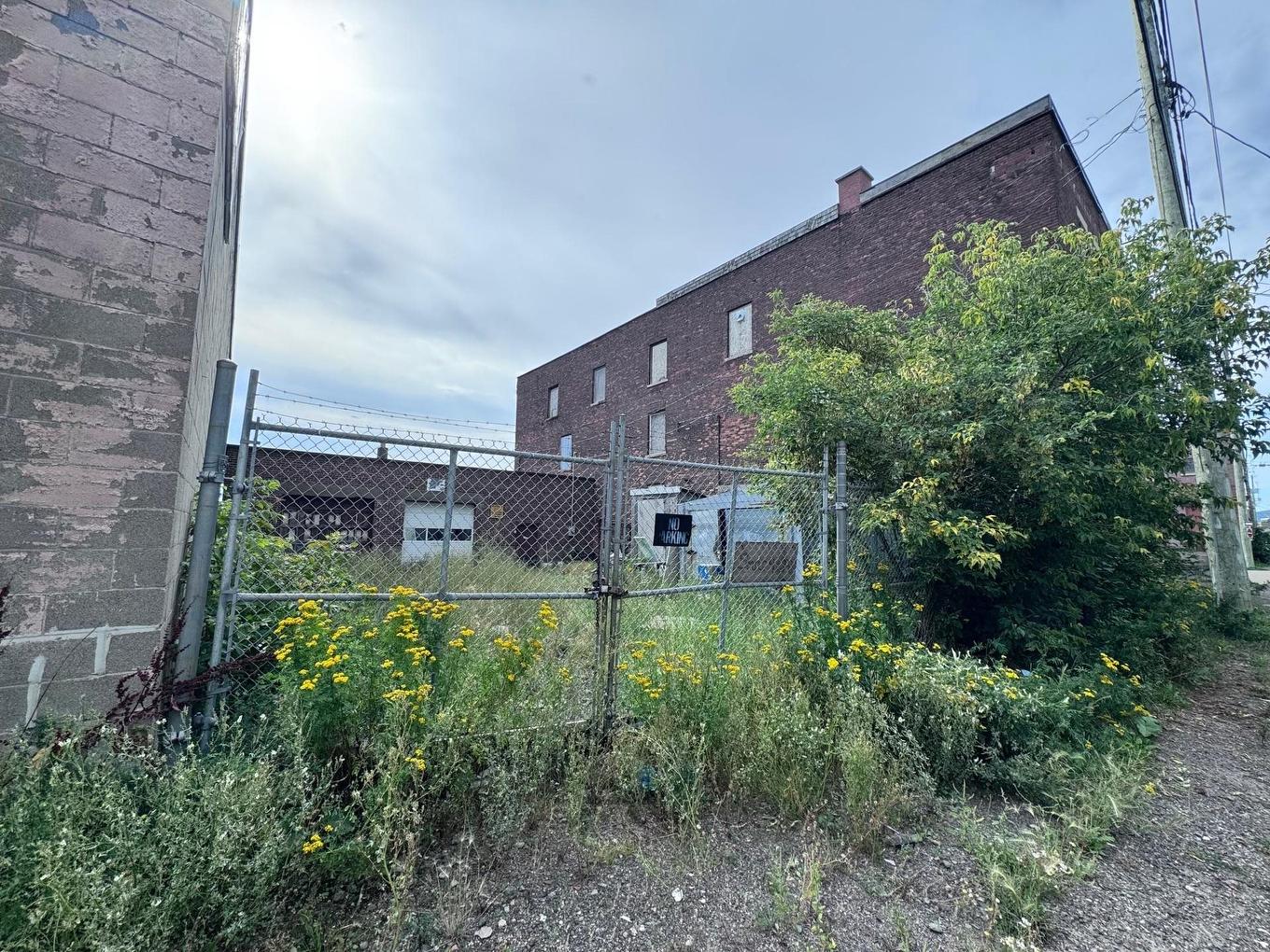 201 Hardisty Street, Thunder Bay, ON