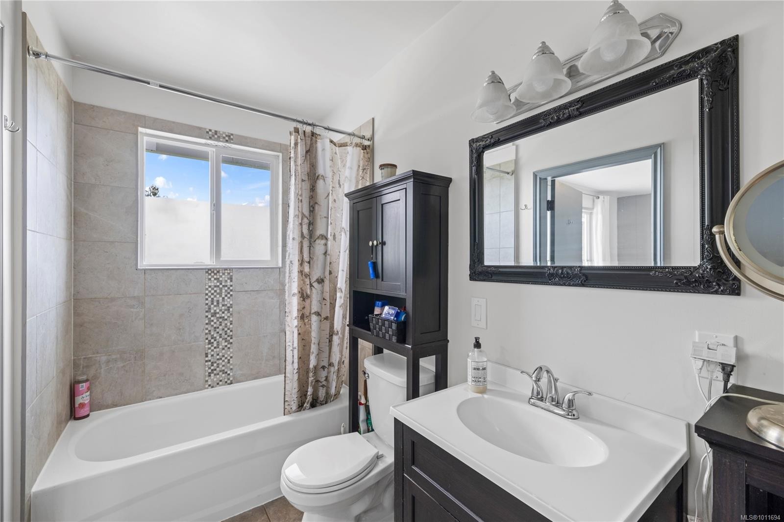 1968 Estevan Rd, Nanaimo, BC