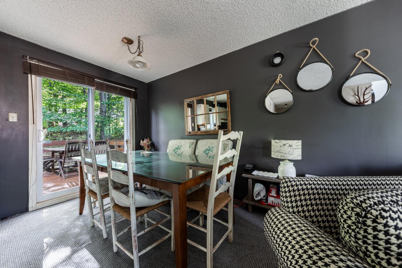 Dining room - 208 - 210 Ch. Boulanger, Sutton, QC - Indoor Photo Showing Dining Room