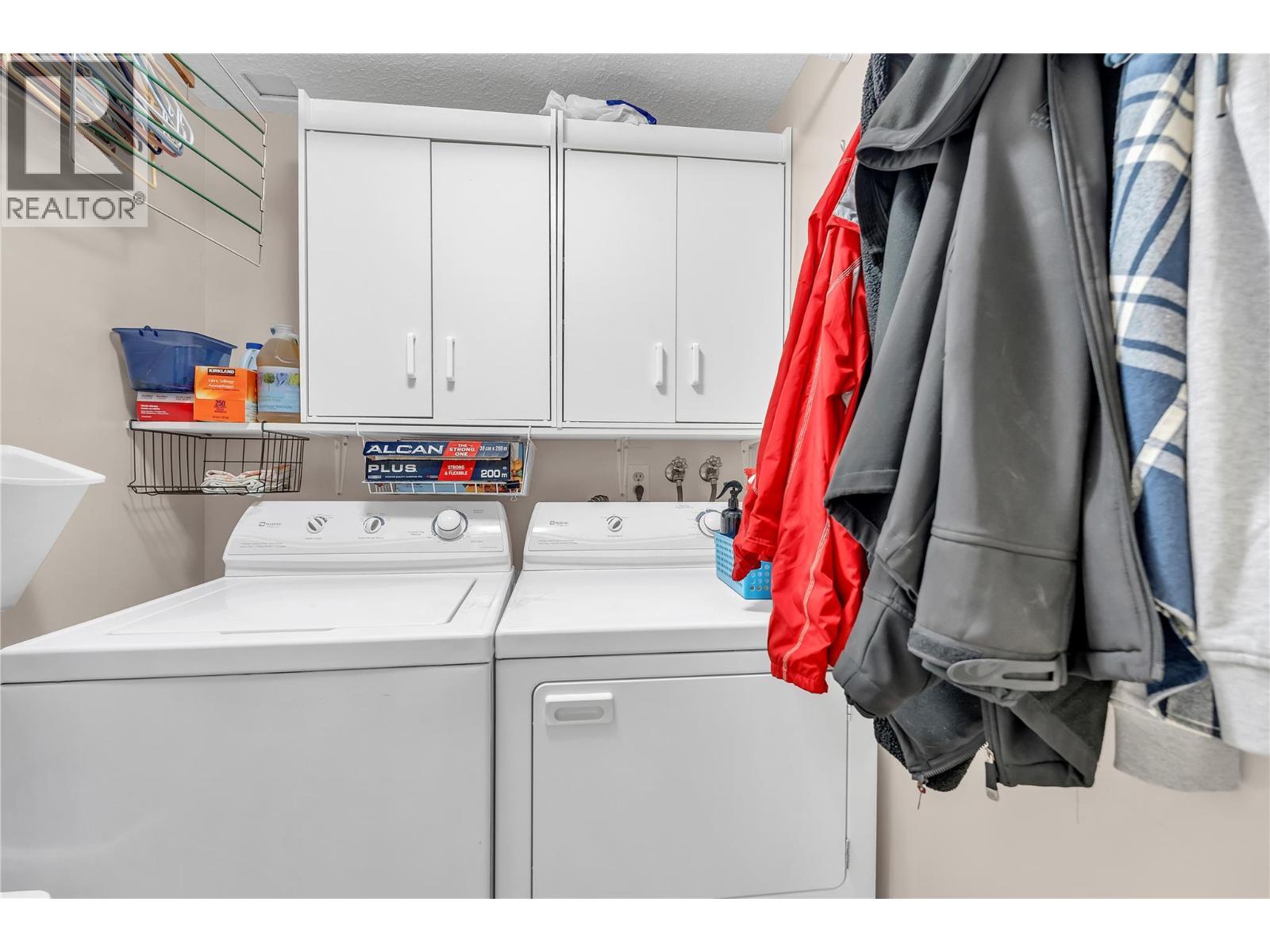 740 Winnipeg Street Unit# 401, Penticton, BC - Indoor Photo Showing Laundry Room