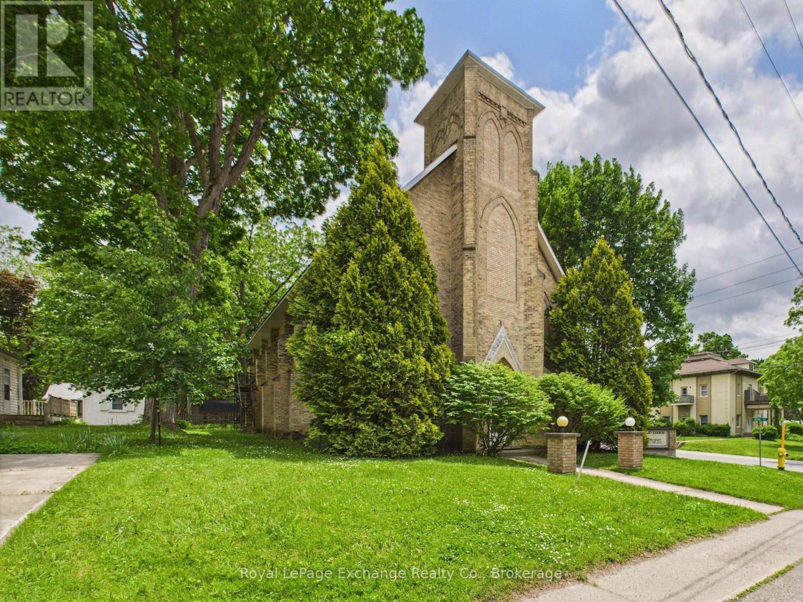 241 Centre Street, North Huron (Wingham), ON