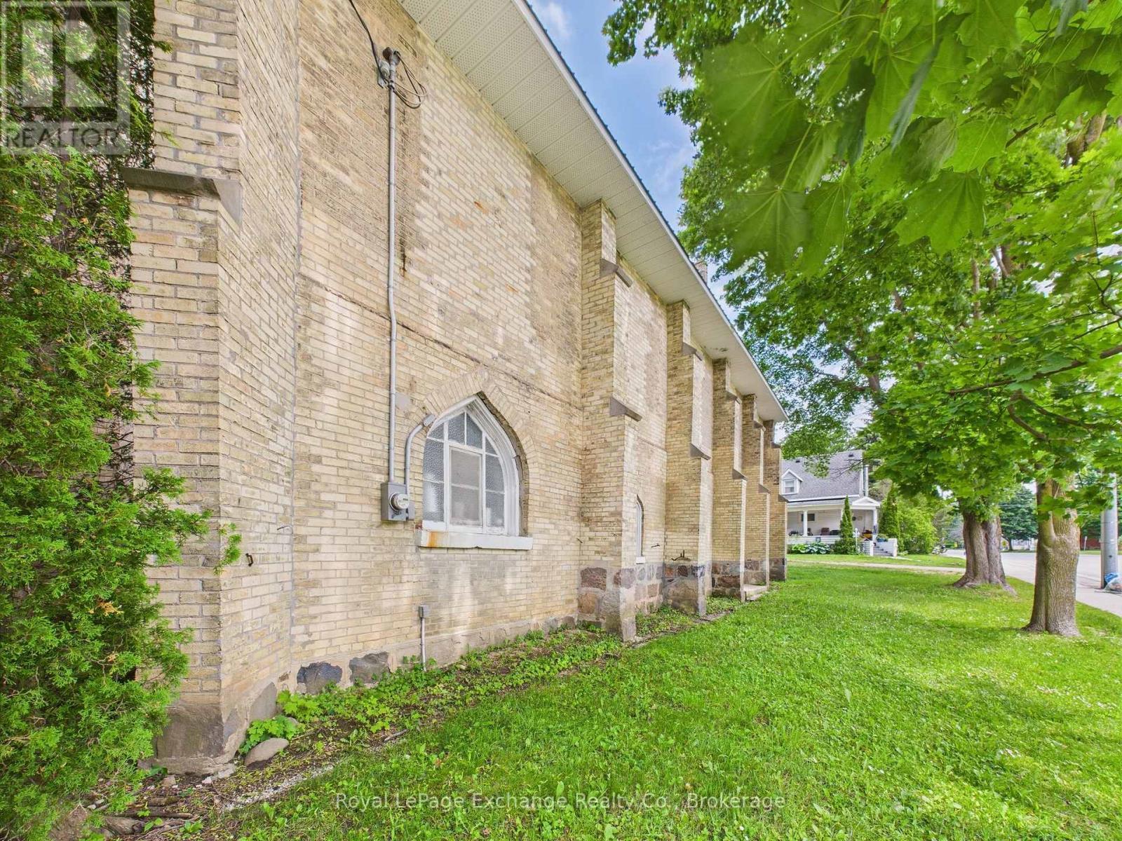 241 Centre Street, North Huron (Wingham), ON