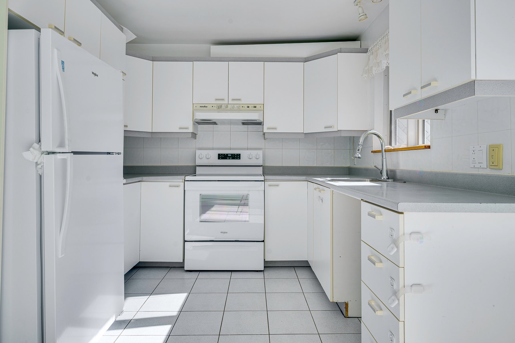 Cuisine - 722 Rue Du Muguet, Sainte-Agathe-Des-Monts, QC - Indoor Photo Showing Kitchen