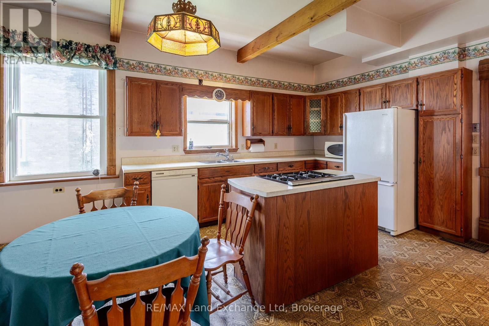 484 Queen Street, North Huron (Blyth), ON - Indoor