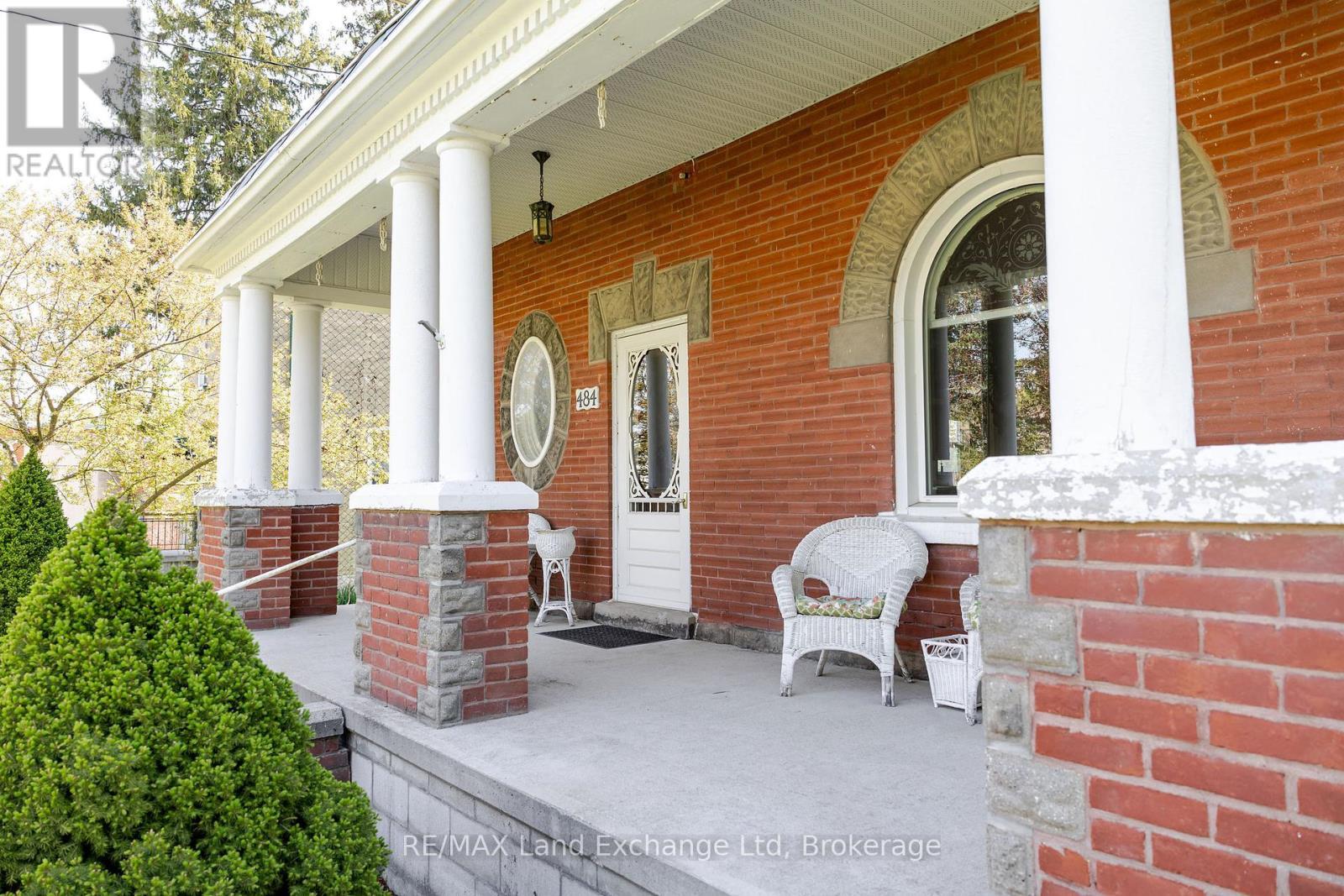 484 Queen Street, North Huron (Blyth), ON - Outdoor