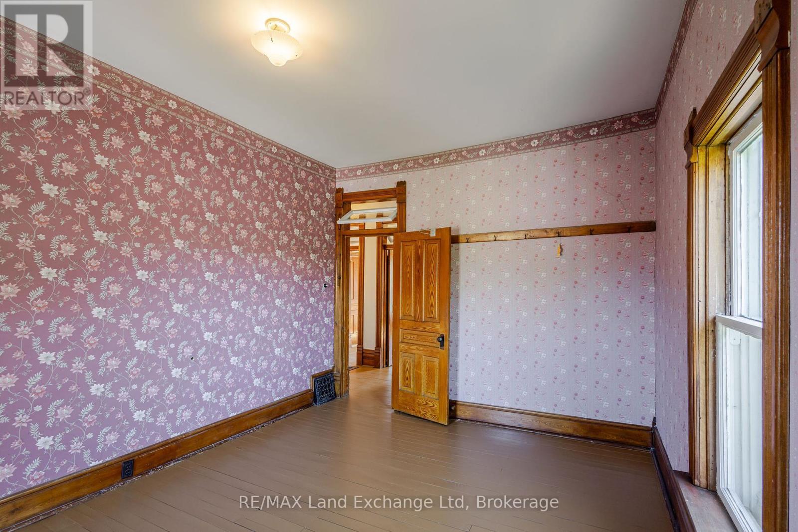 484 Queen Street, North Huron (Blyth), ON - Indoor Photo Showing Other Room