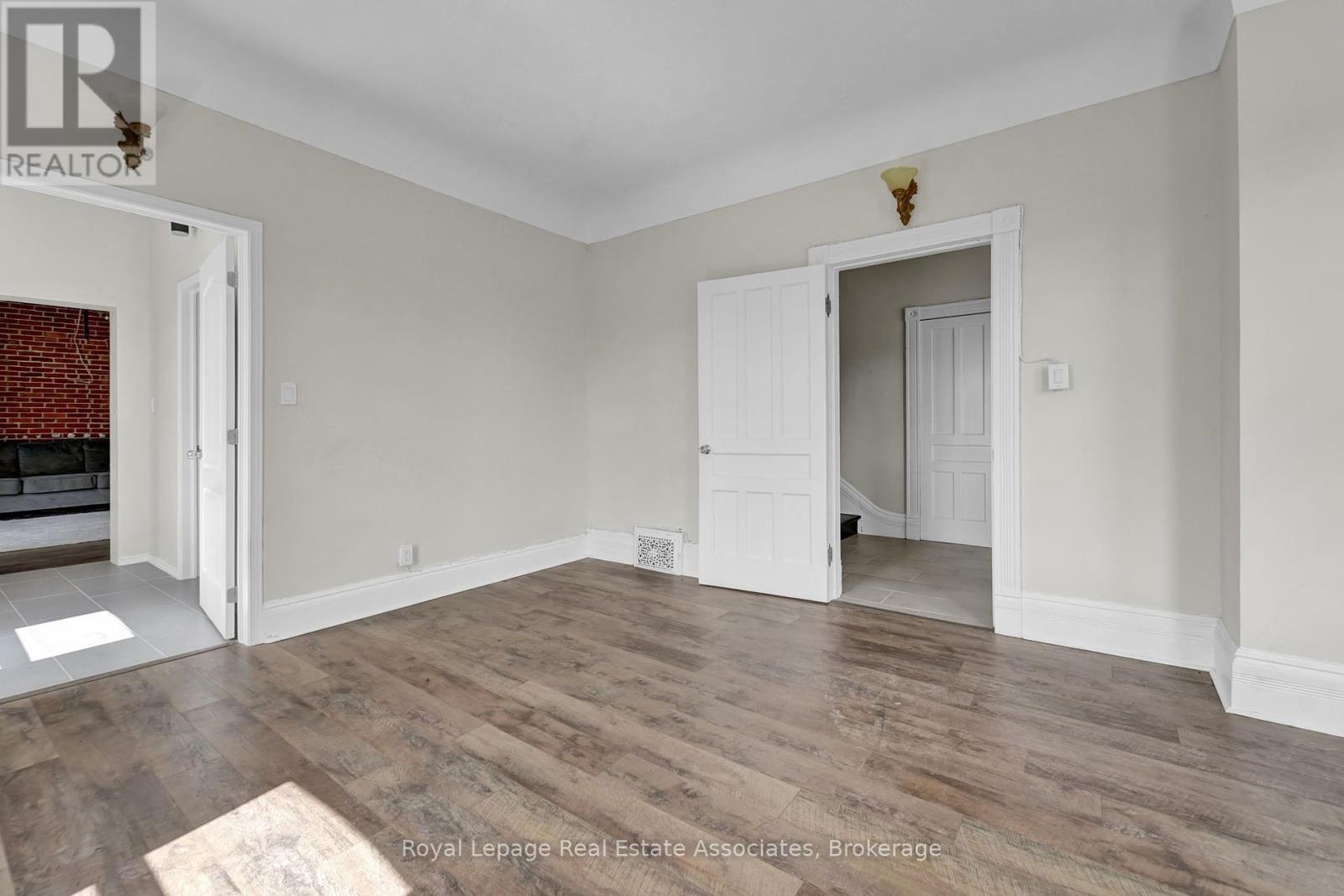 783 Highway 6 N, Hamilton, ON