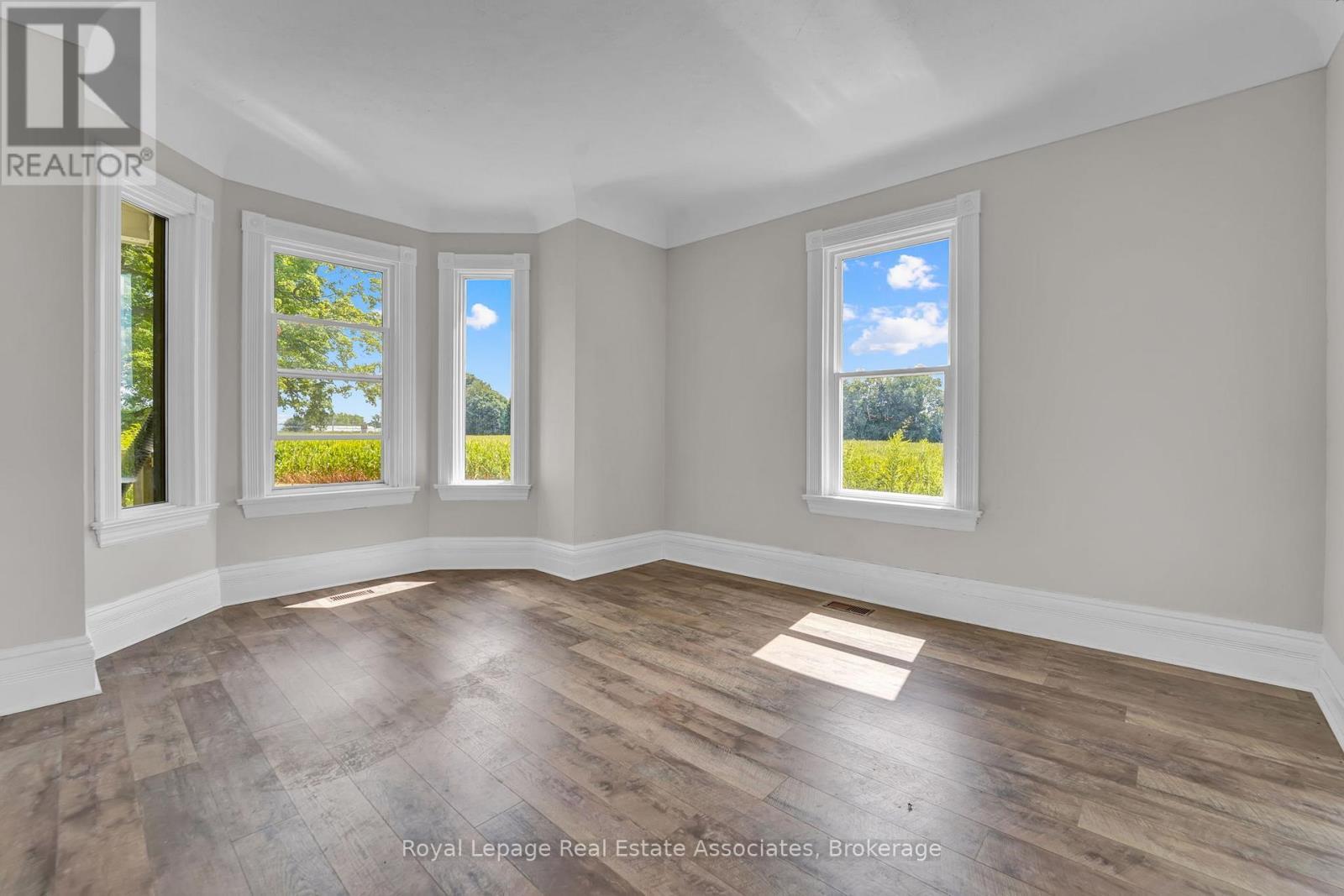 783 Highway 6 N, Hamilton, ON