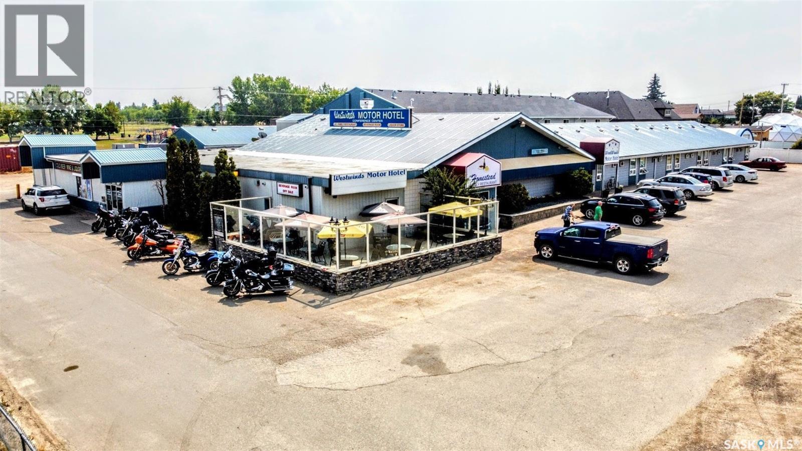 902 Main Street, Biggar, SK