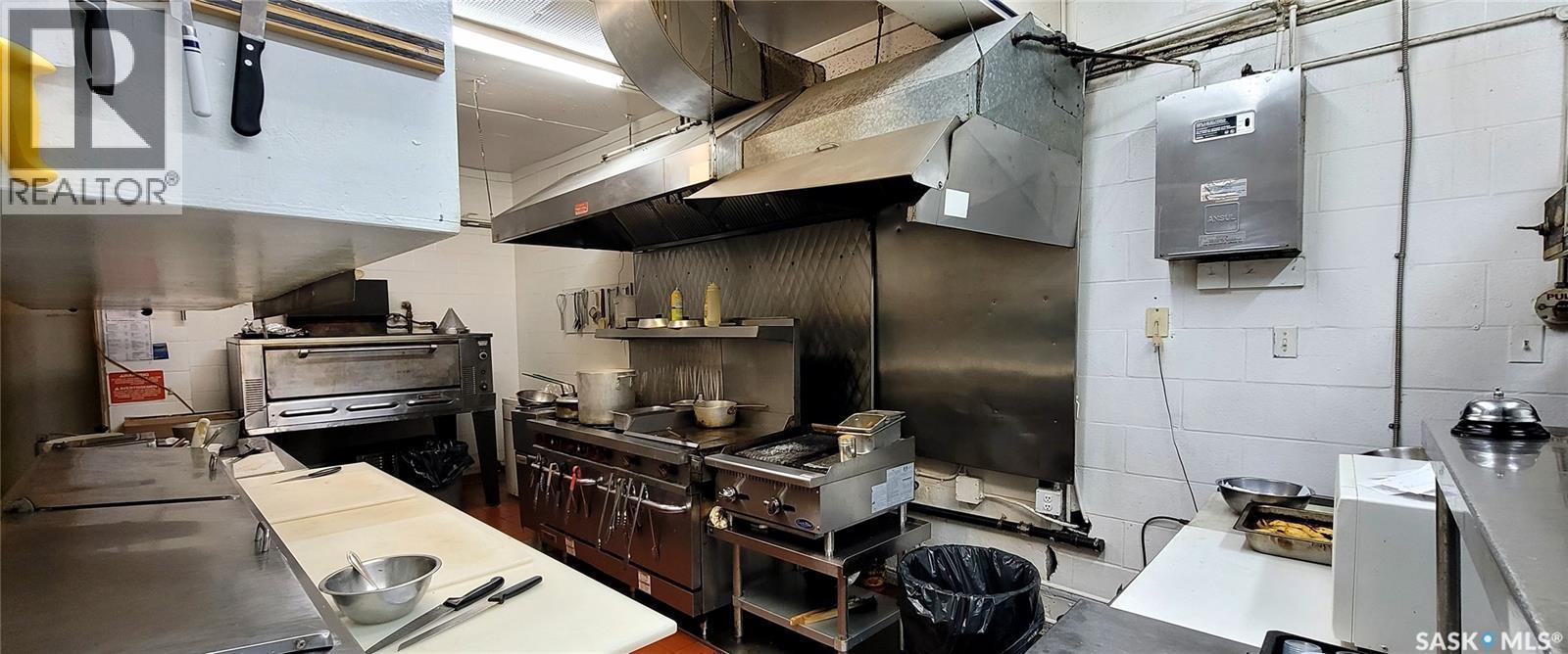 902 Main Street, Biggar, SK