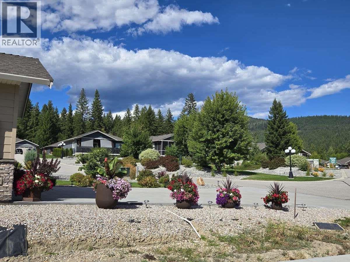 2715 Golf Course Drive Unit# 30, Blind Bay, BC - Outdoor