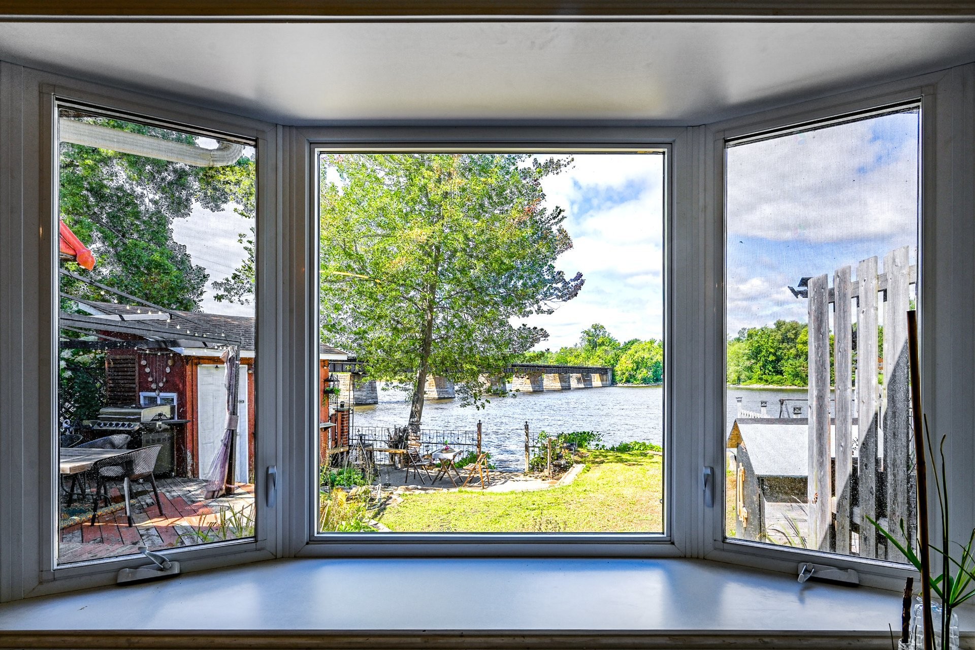 View - 13 Rue Alfred, Laval (Sainte-Rose), QC - Indoor Photo Showing Other Room