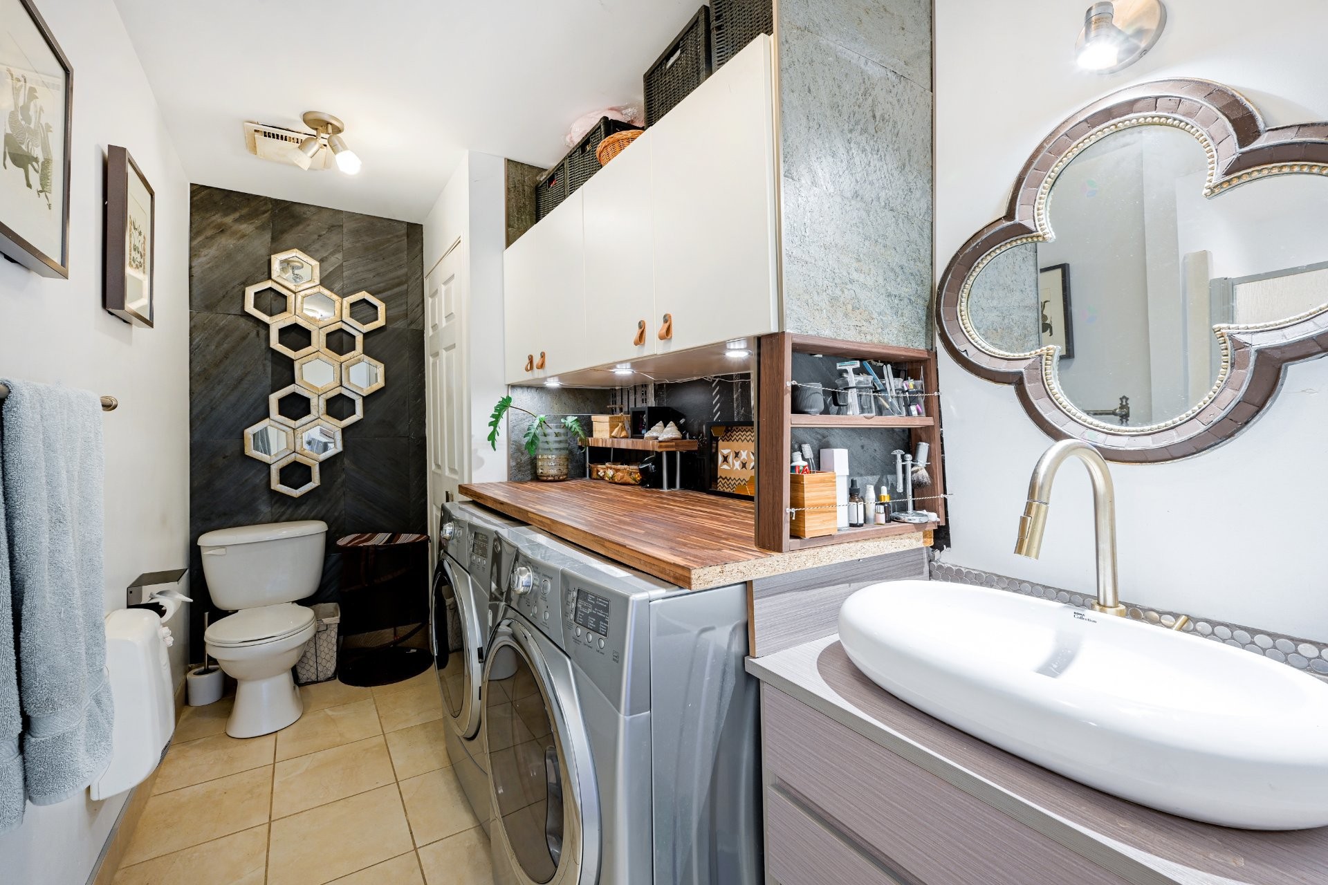 Bathroom - 13 Rue Alfred, Laval (Sainte-Rose), QC - Indoor