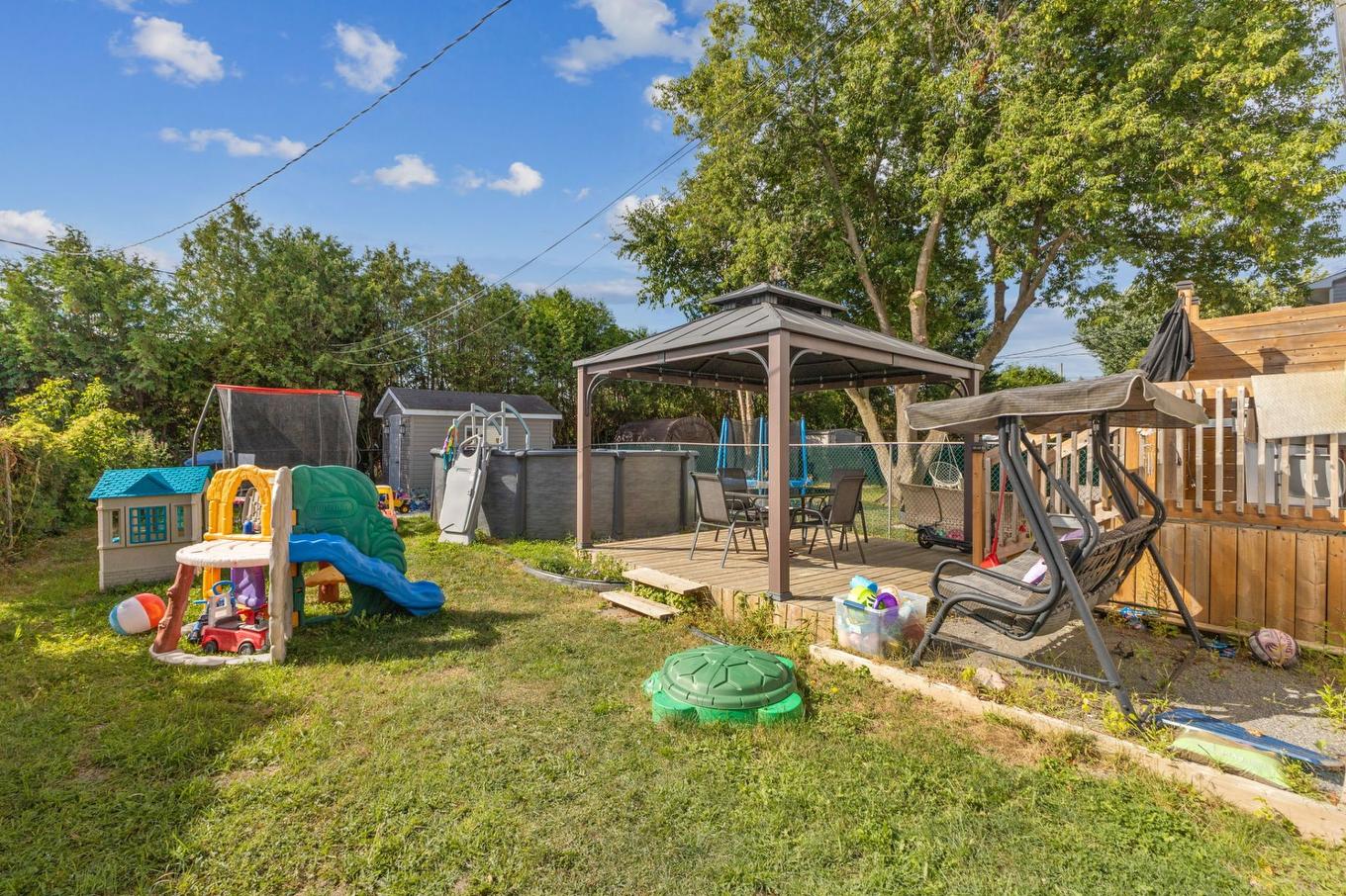 Cour - 246 Rue Des Tulipes, Gatineau (Gatineau), QC - Outdoor With Deck Patio Veranda With Backyard