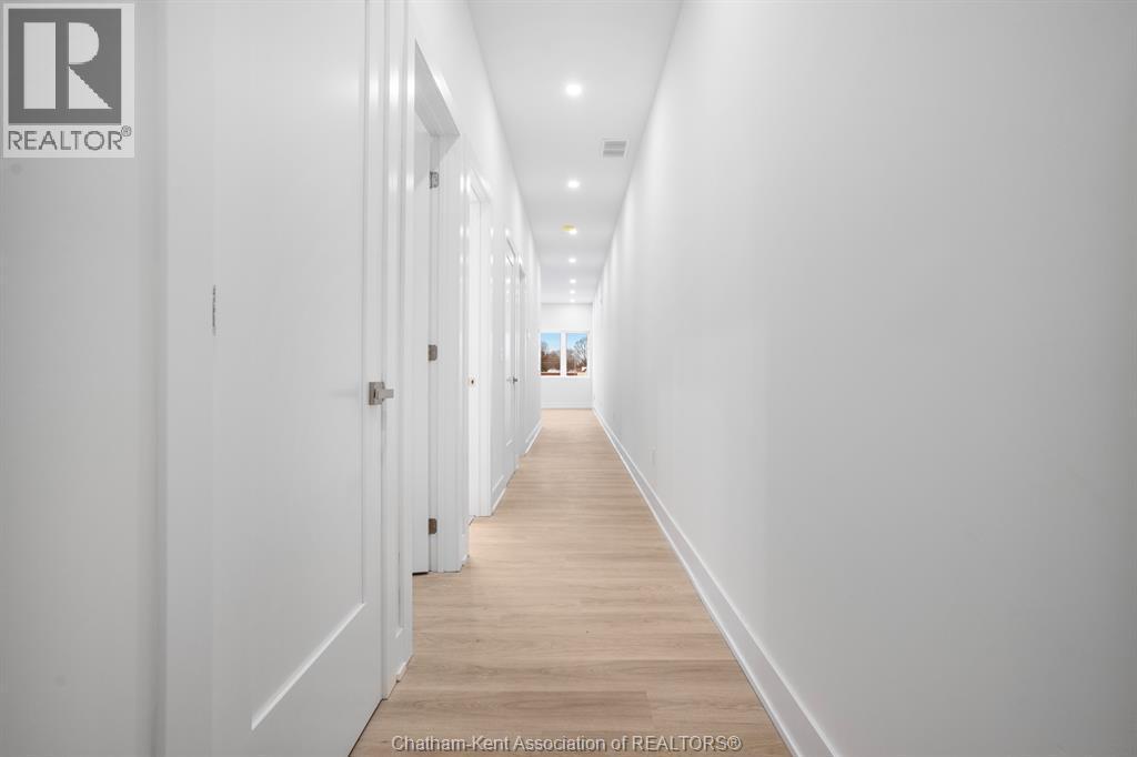 153 King Street Unit# 9, Chatham, ON - Indoor Photo Showing Other Room