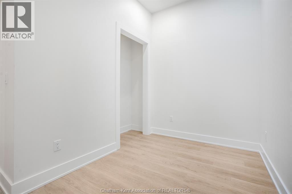 153 King Street Unit# 9, Chatham, ON - Indoor Photo Showing Other Room