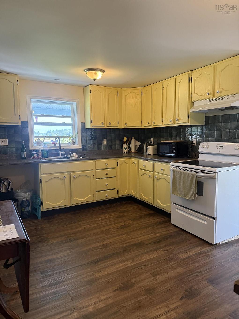 9361 16 Highway, Cooks Cove, NS