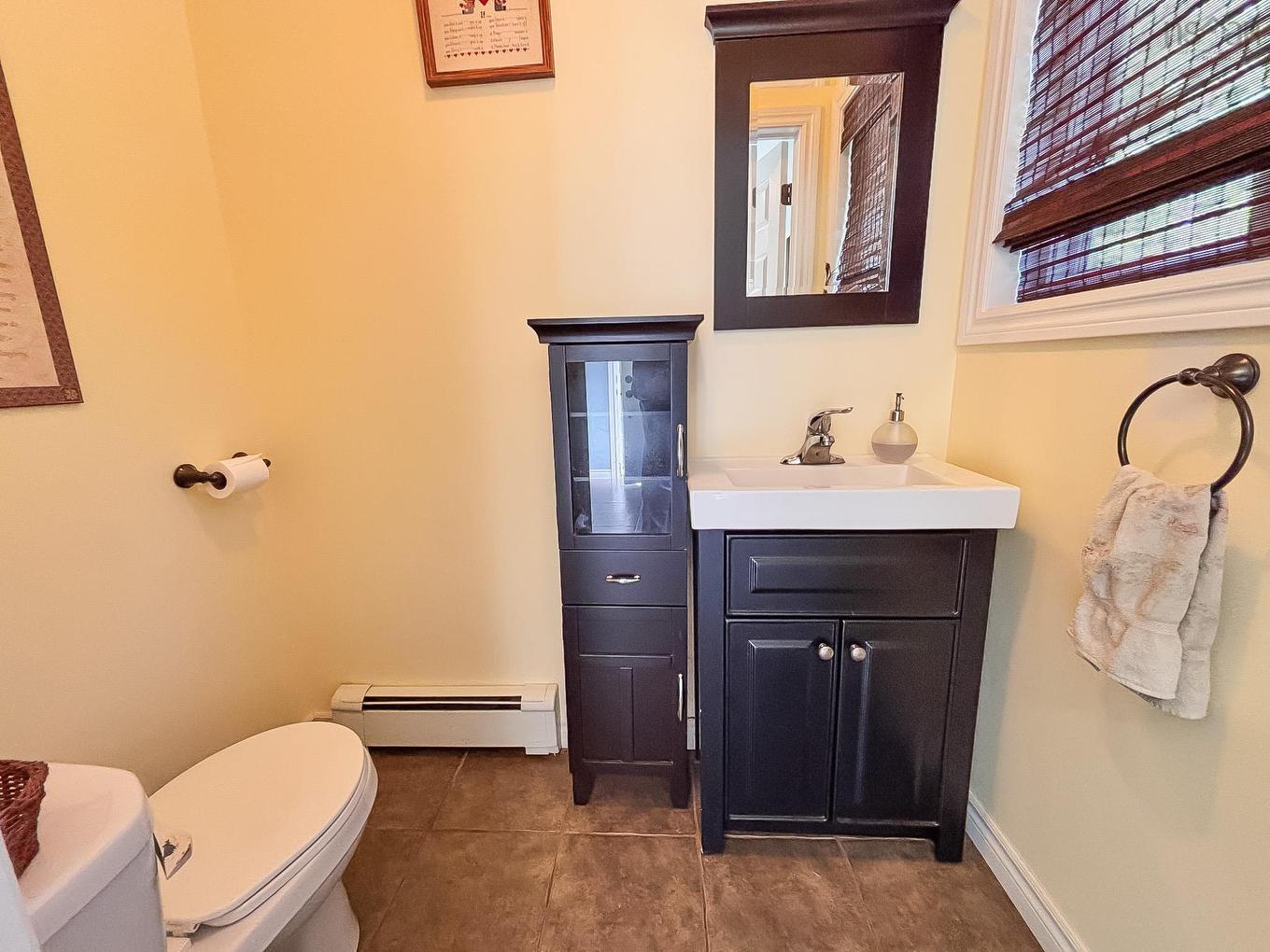 1050 Northfield Road, Maitland, NS