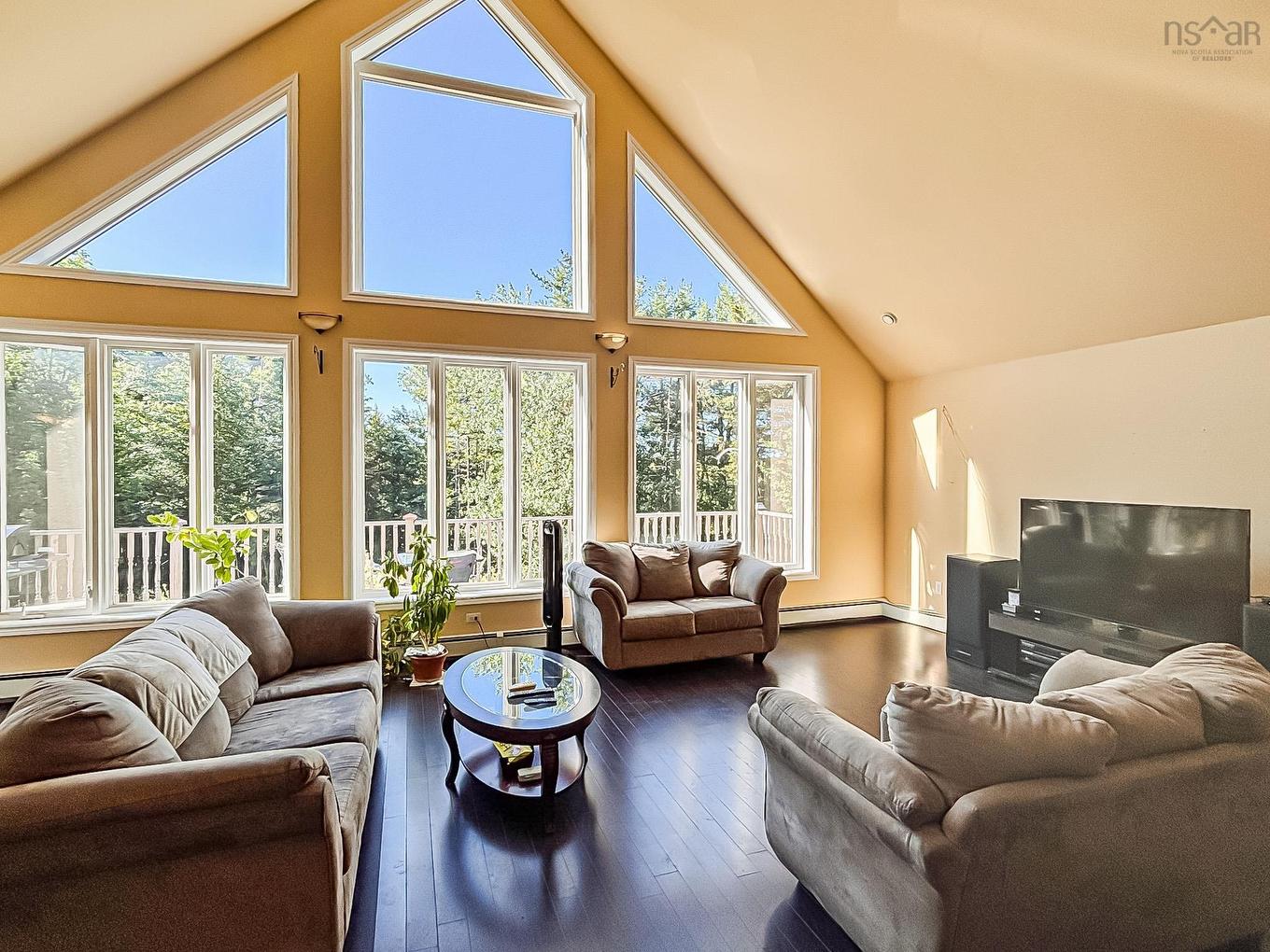 1050 Northfield Road, Maitland, NS