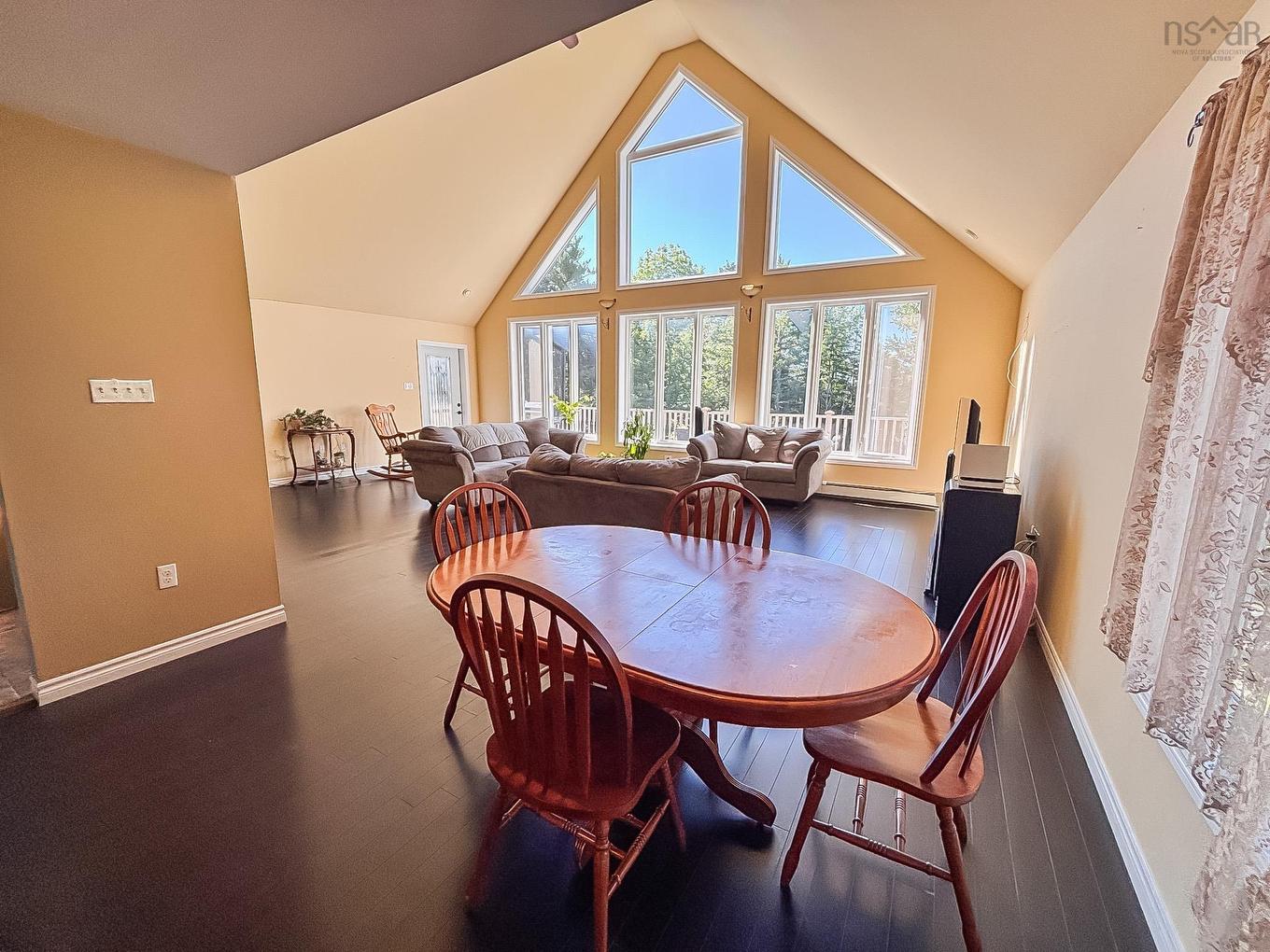 1050 Northfield Road, Maitland, NS