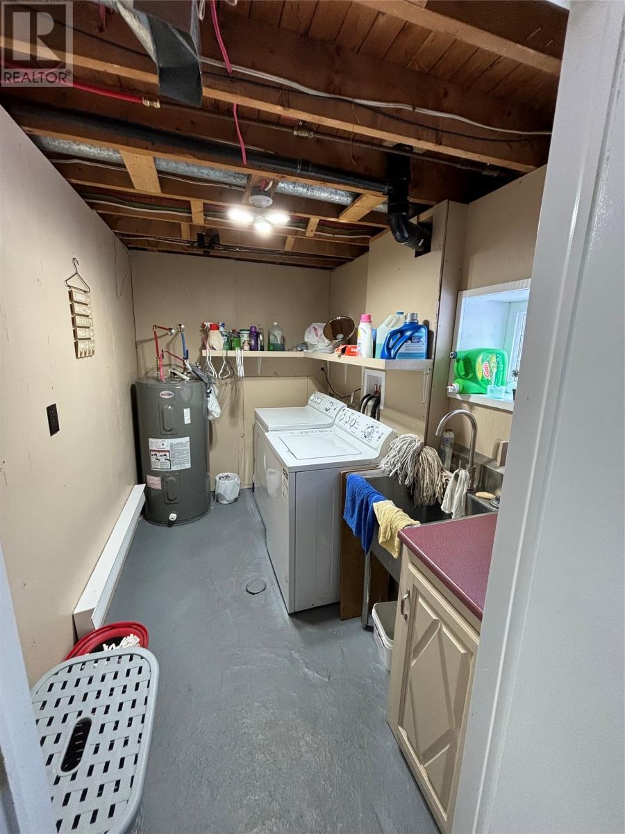 4 Butt'S Lane, La Scie, NL - Indoor