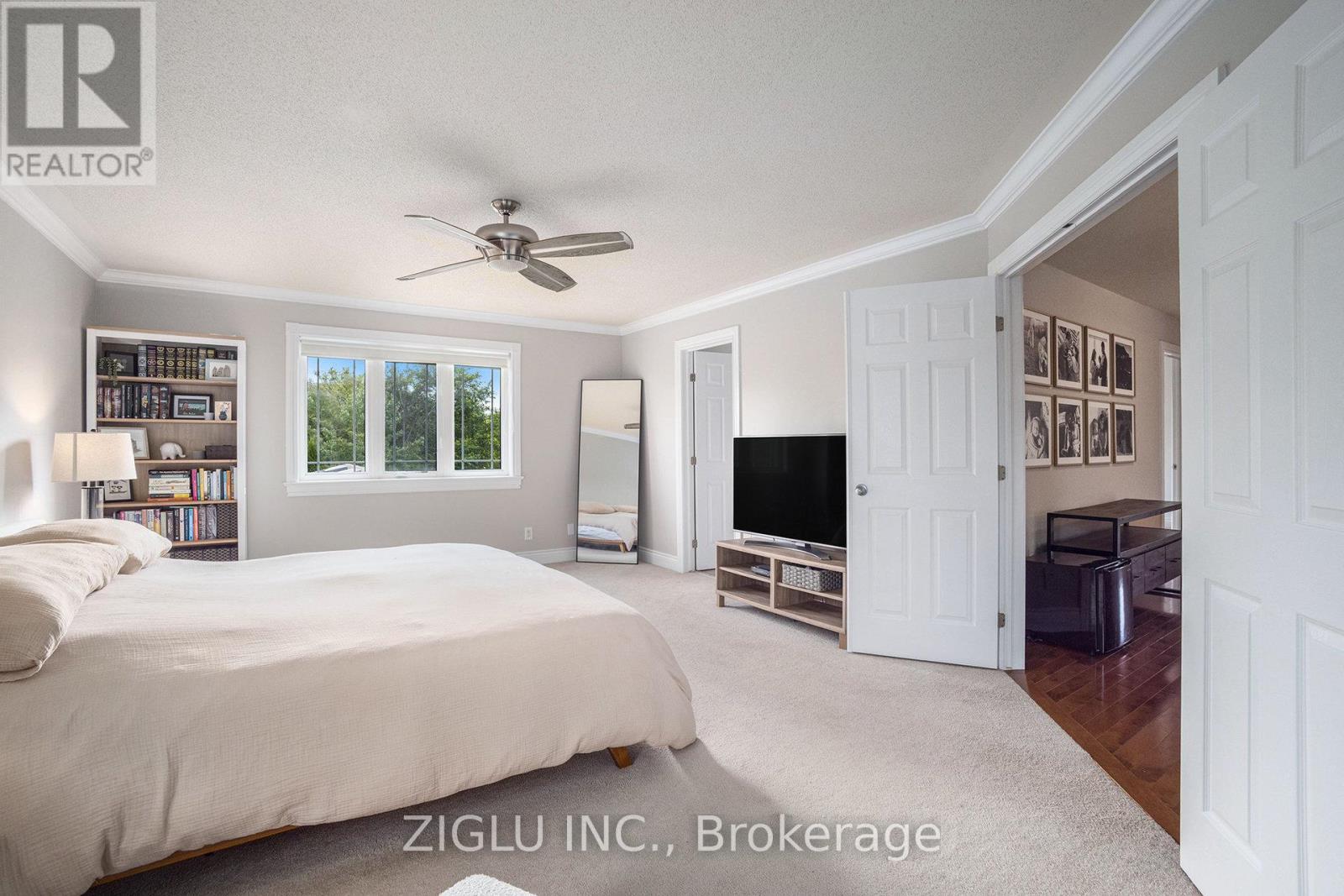 38 Oradea Crescent, Ottawa, ON - Indoor Photo Showing Bedroom
