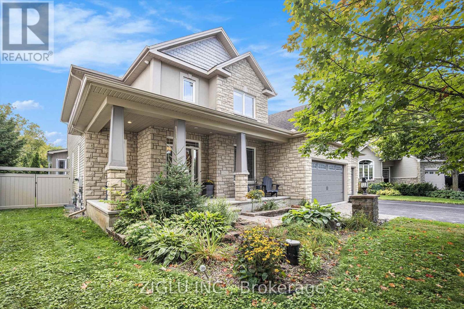 38 Oradea Crescent, Ottawa, ON - Outdoor With Deck Patio Veranda