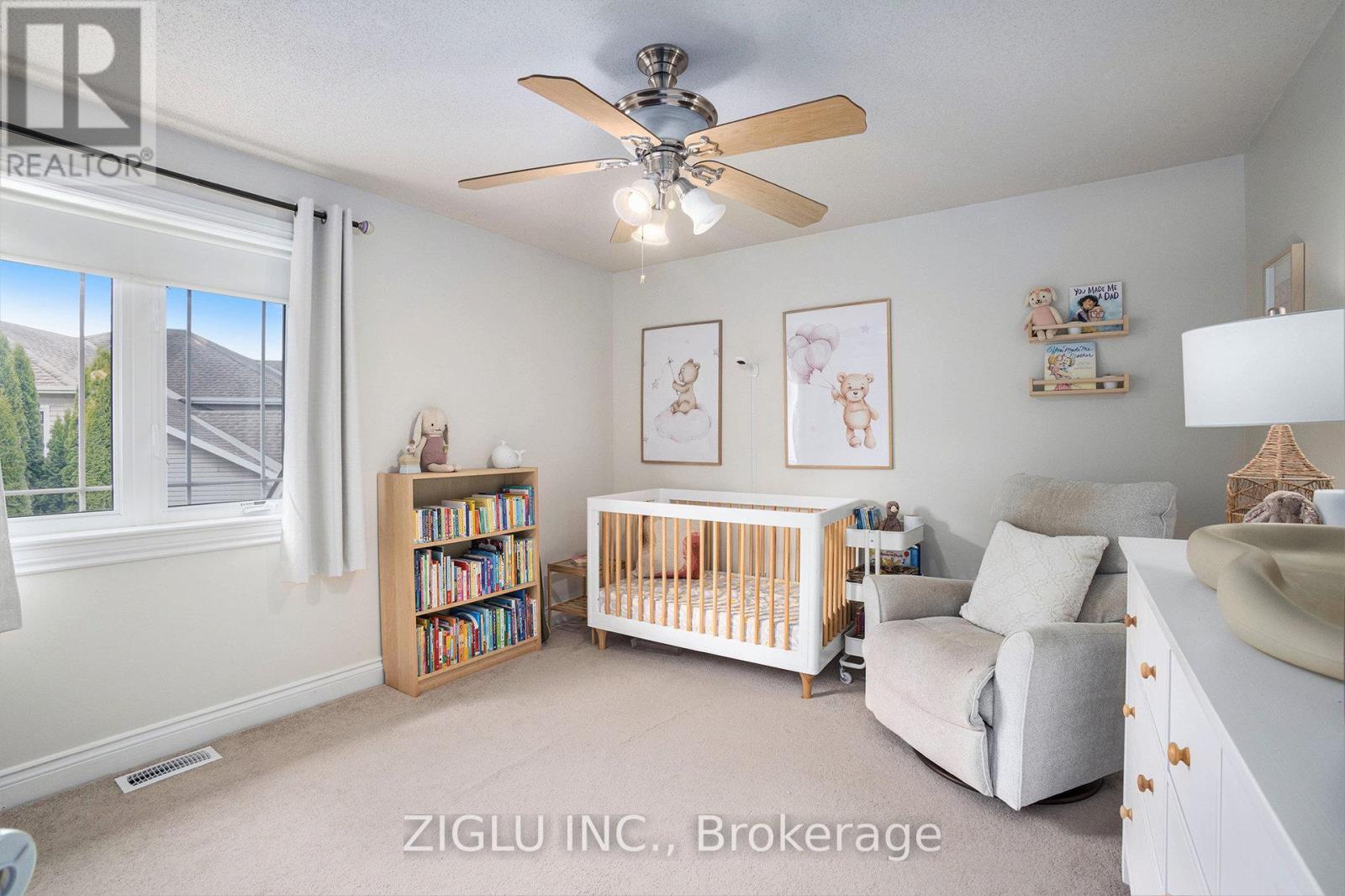 38 Oradea Crescent, Ottawa, ON - Indoor Photo Showing Bedroom