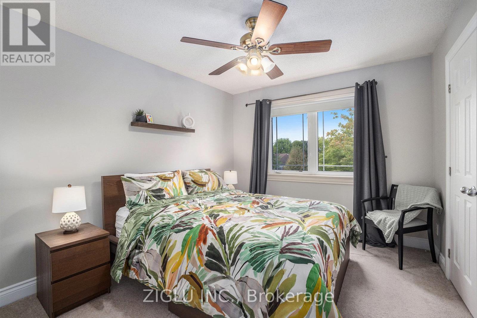 38 Oradea Crescent, Ottawa, ON - Indoor Photo Showing Bedroom