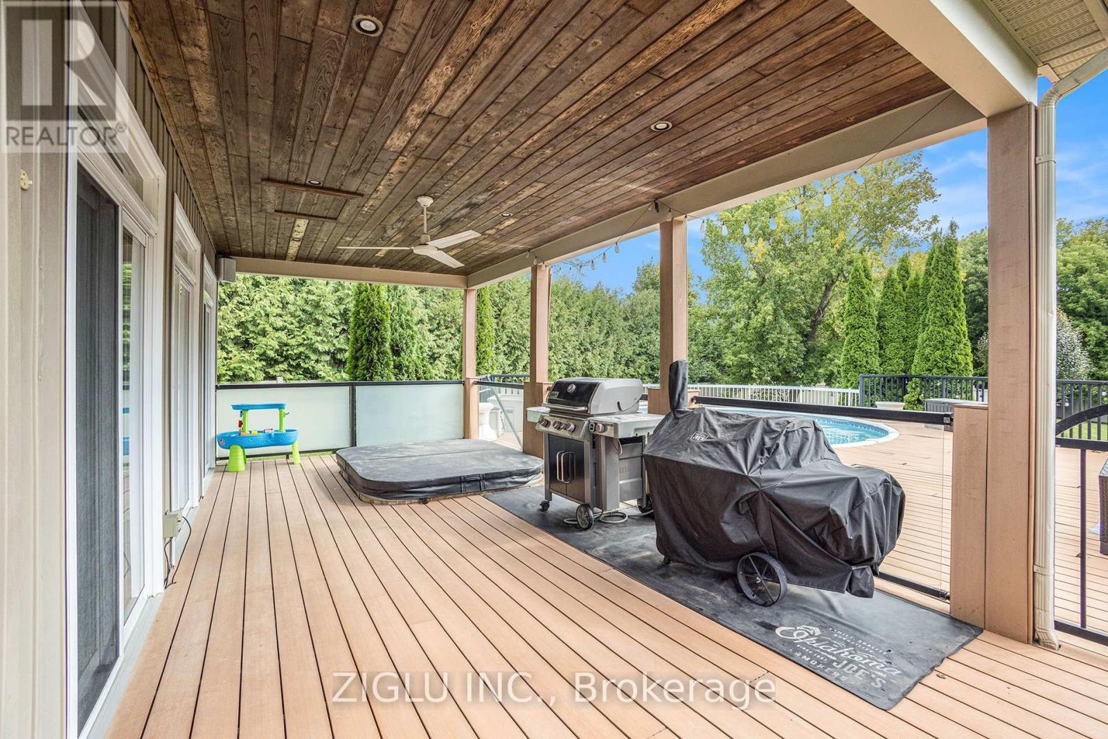 38 Oradea Crescent, Ottawa, ON - Outdoor With Deck Patio Veranda With Exterior