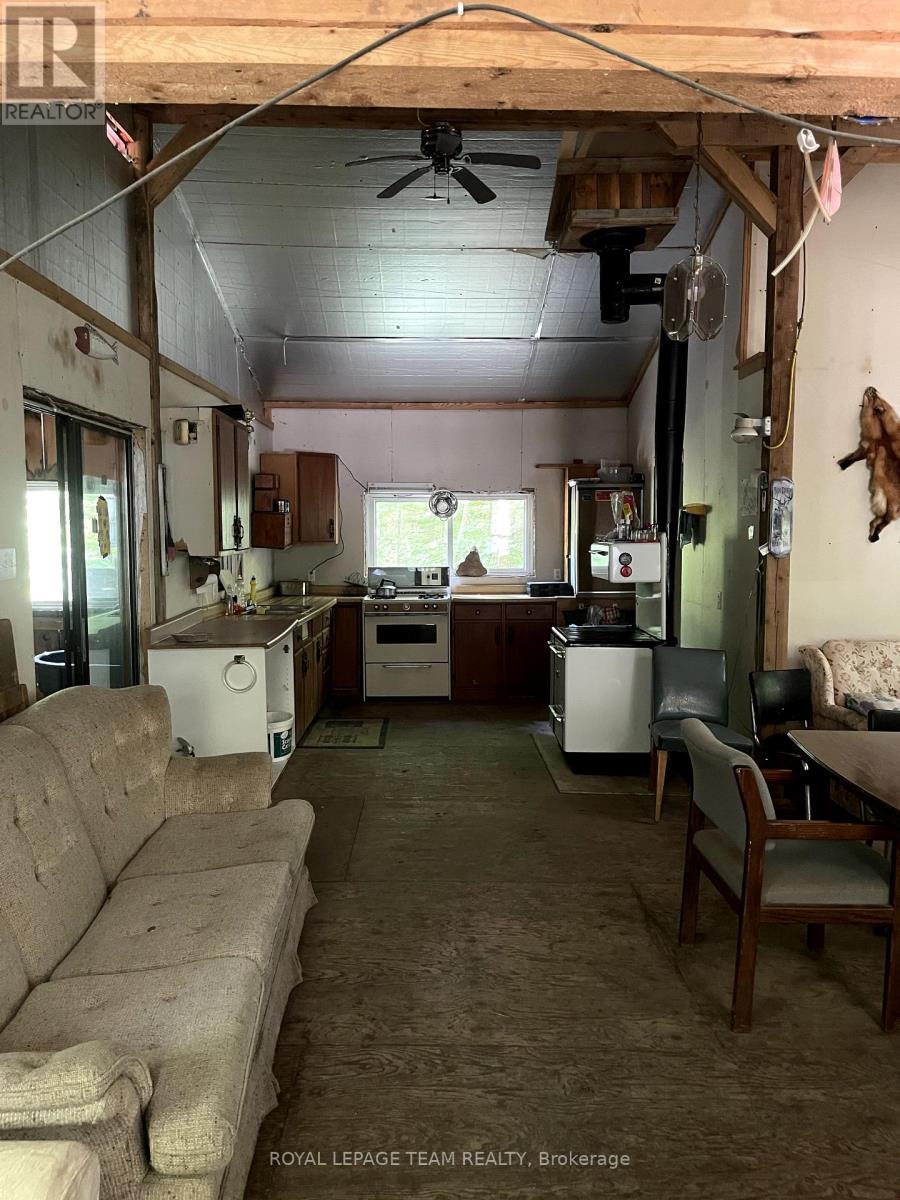 000 Dukelow Road, Edwardsburgh/Cardinal, ON