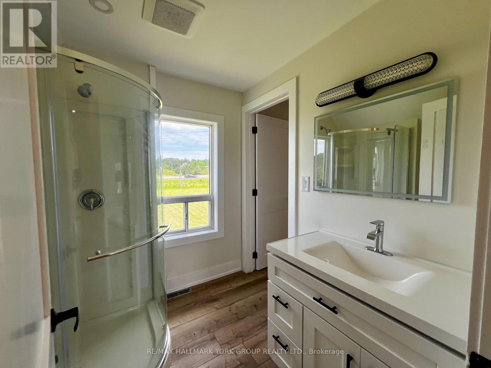 3526 Line 13 Line, Bradford West Gwillimbury, ON - Indoor Photo Showing Bathroom