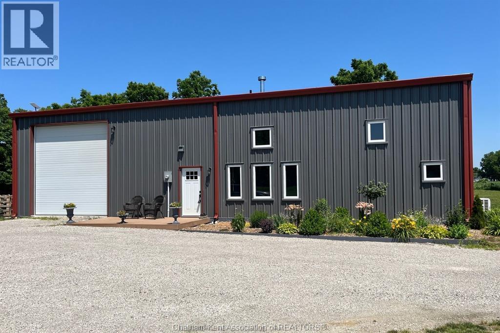 1357 Smith Falls Road, Dawn-Euphemia, ON - Outdoor