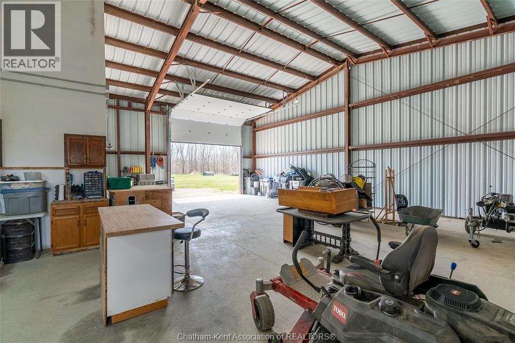 1357 Smith Falls Road, Dawn-Euphemia, ON - Indoor