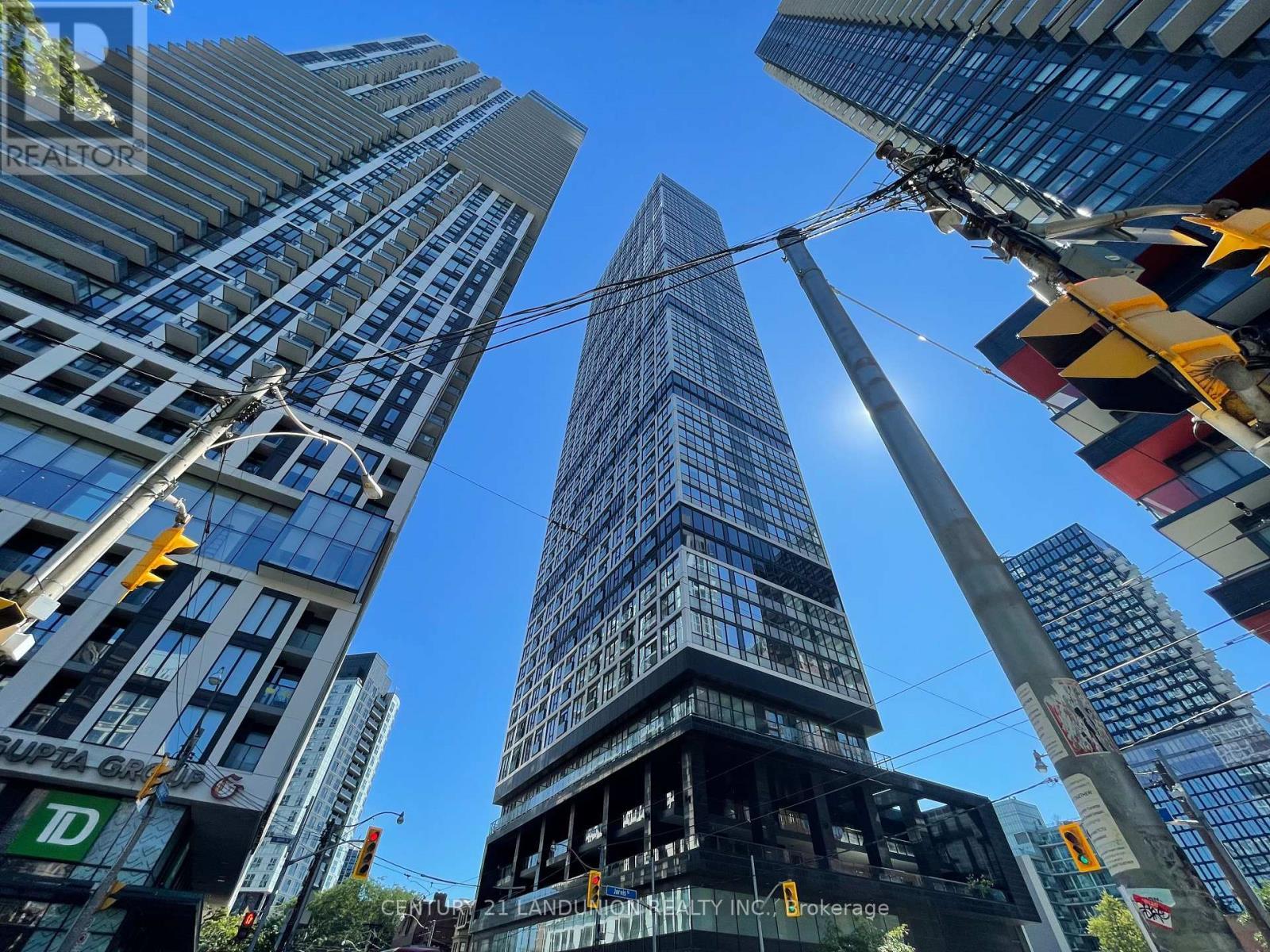 2905 - 181 Dundas Street E, Toronto, ON - Outdoor