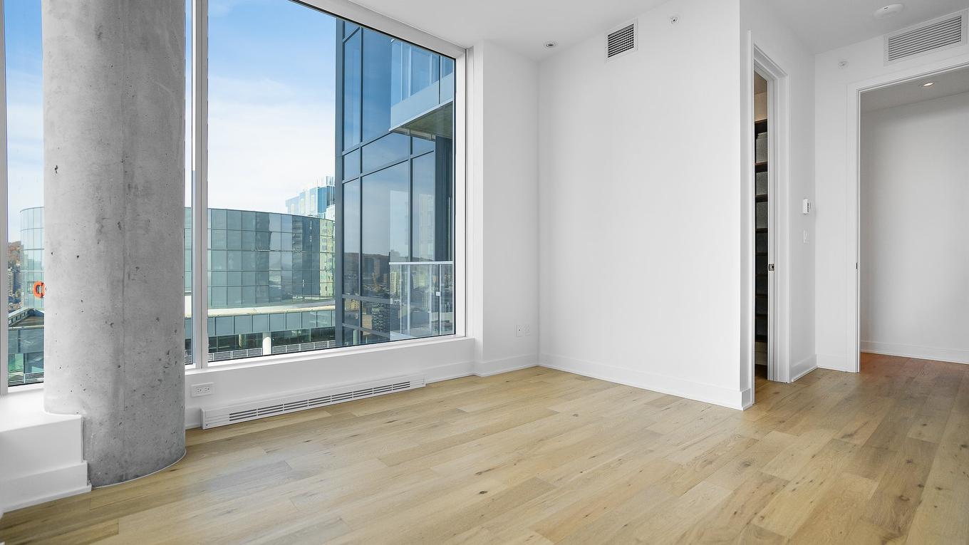 Chambre à coucher - 3709-1020 Rue De La Montagne, Montréal (Ville-Marie), QC - Indoor Photo Showing Other Room