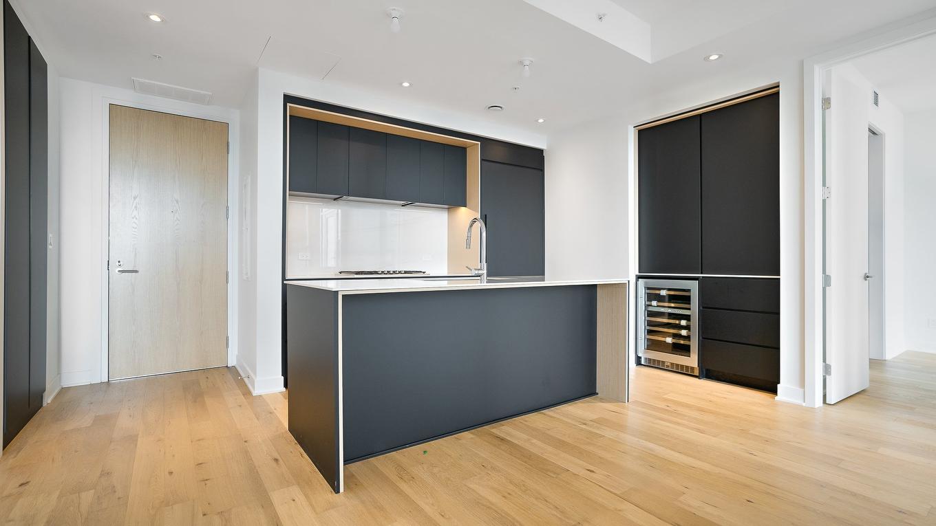 Cuisine - 3709-1020 Rue De La Montagne, Montréal (Ville-Marie), QC - Indoor Photo Showing Other Room