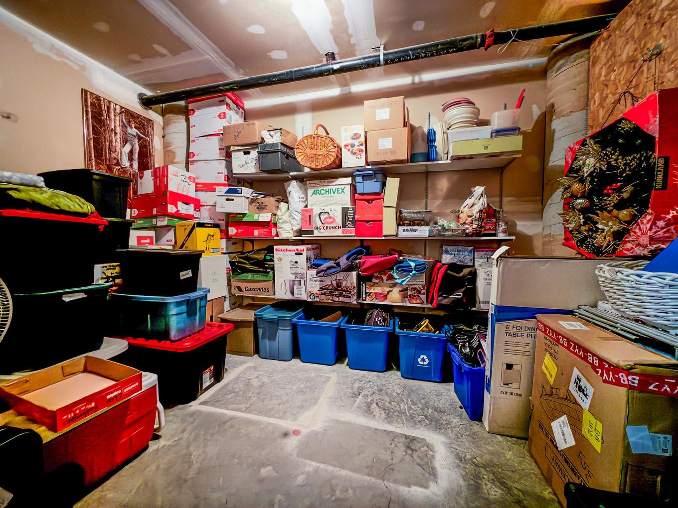 Rangement - 202-845 Rue Rodier, Saint-Jean-Sur-Richelieu, QC - Indoor