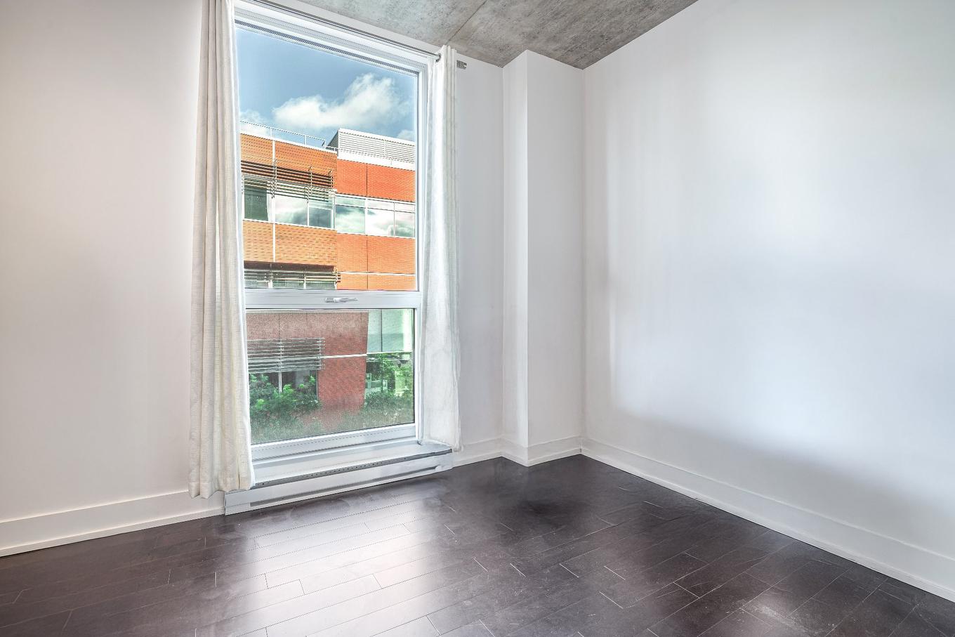 Bedroom - 613-711 Rue De La Commune O., Montréal (Ville-Marie), QC - Indoor Photo Showing Other Room