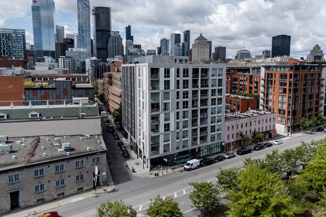 Aerial photo - 613-711 Rue De La Commune O., Montréal (Ville-Marie), QC - Outdoor With View