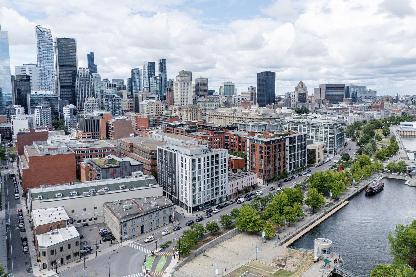 Aerial photo - 613-711 Rue De La Commune O., Montréal (Ville-Marie), QC - Outdoor With View