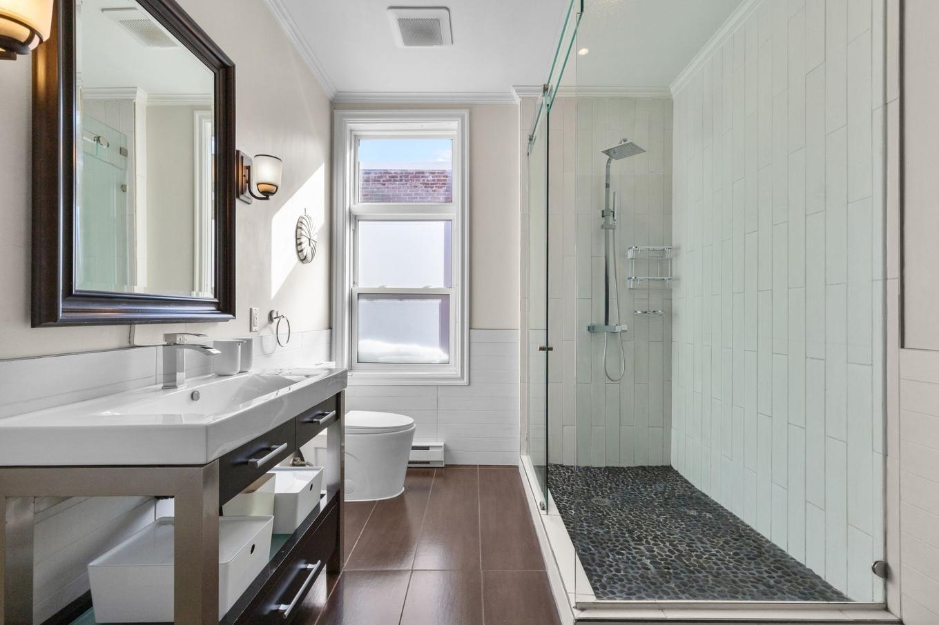 Salle de bains - 4-5830 Av. Du Parc, Montréal (Le Plateau-Mont-Royal), QC - Indoor Photo Showing Bathroom