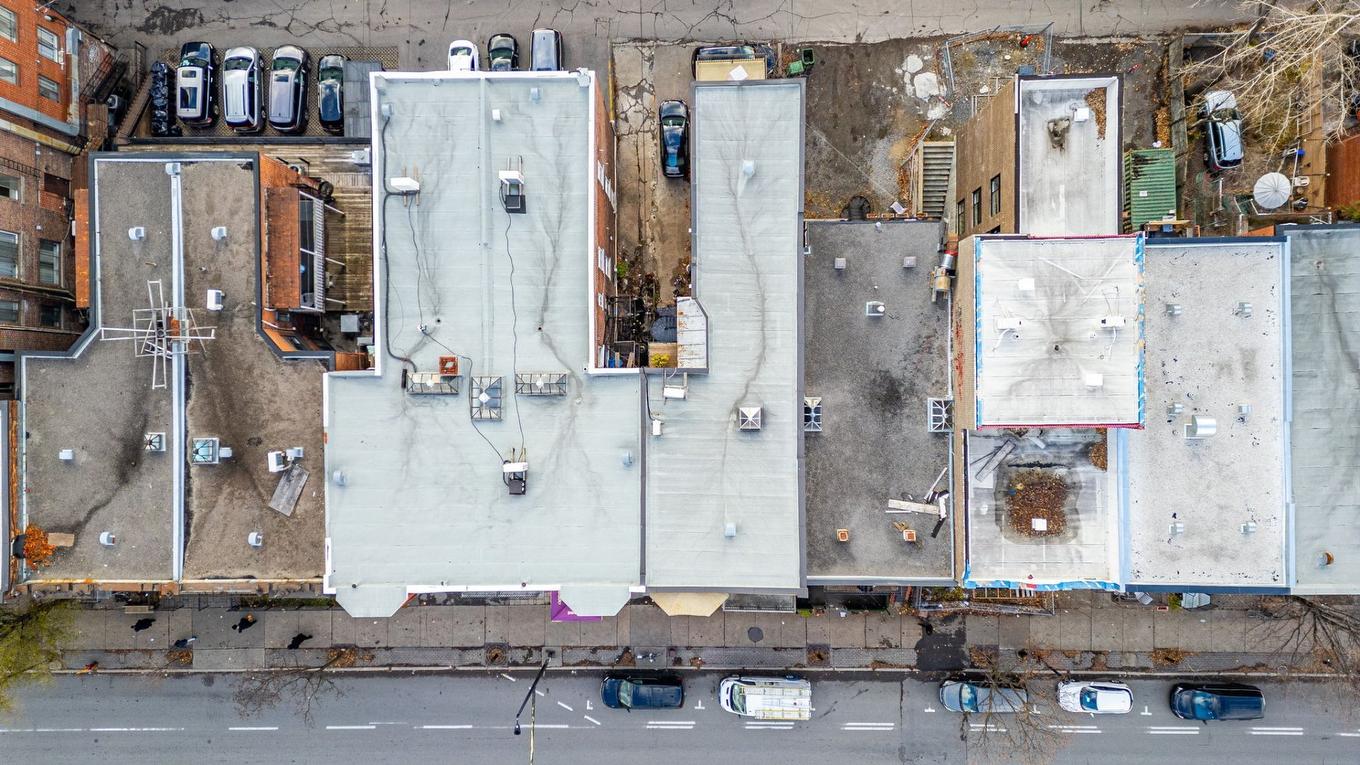 Vue - 4-5830 Av. Du Parc, Montréal (Le Plateau-Mont-Royal), QC -