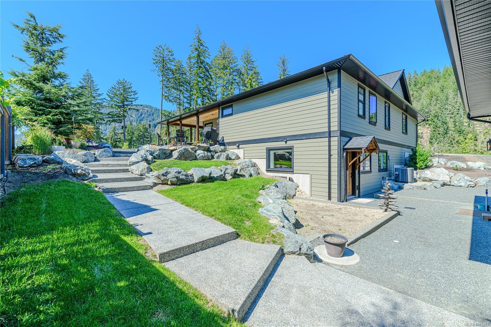 7375 Lakefront Dr, Lake Cowichan, BC