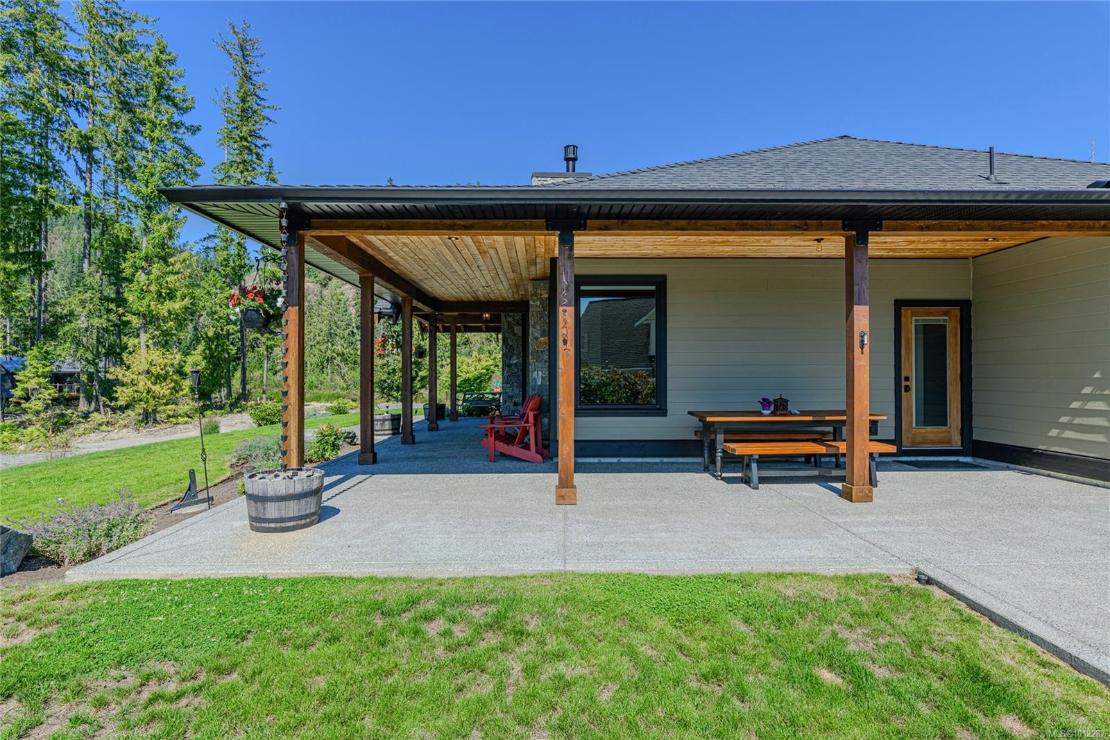 7375 Lakefront Dr, Lake Cowichan, BC