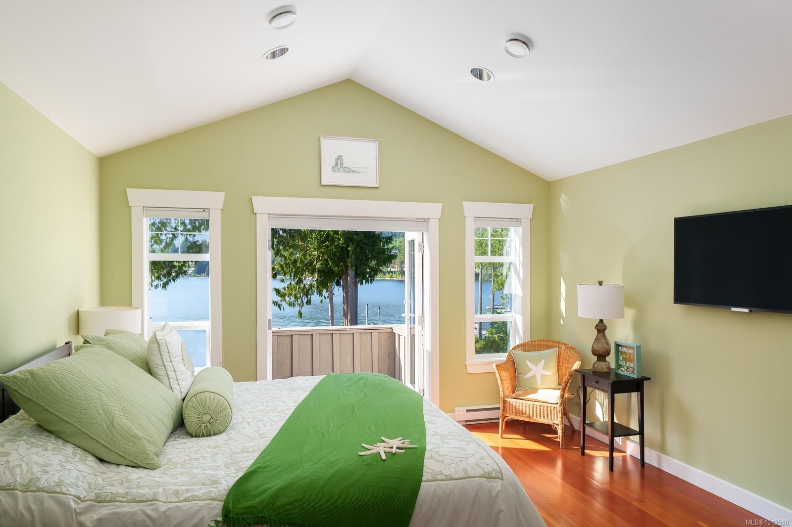 525 Point Ideal Dr, Lake Cowichan, BC