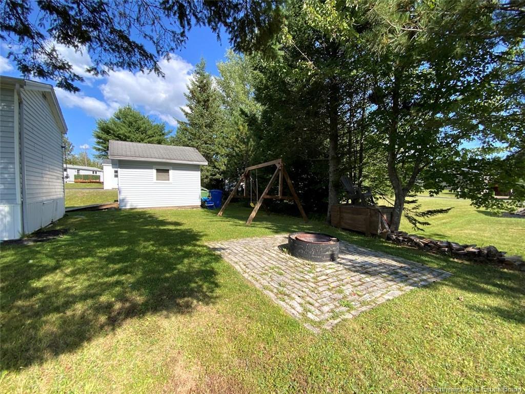 56 Le Paradis St, Saint-Jacques, NB